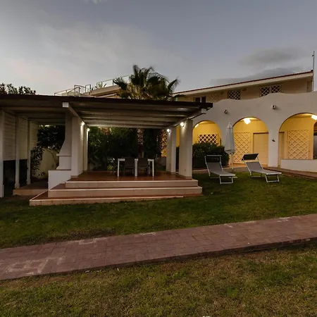 Isulatravel - Blue Ocean Villa *